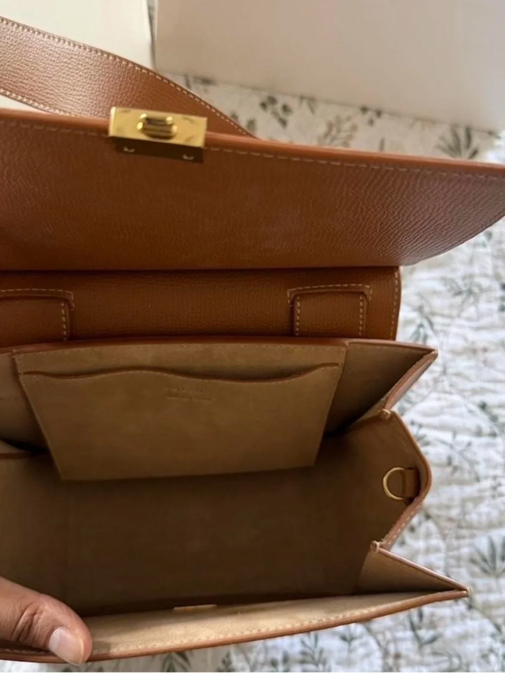 Poléne Numéro Sept in textured Camel.   100% Italian calf leather. - Picture 3 of 12